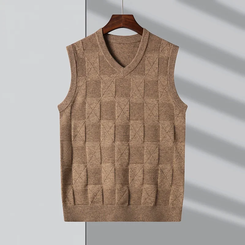 Top Grade New Fashion Jacquard Weave Knit Pullover Sweater Vest Men V-Neck Sleeveless Slim Trendy Casual Mens Clothes