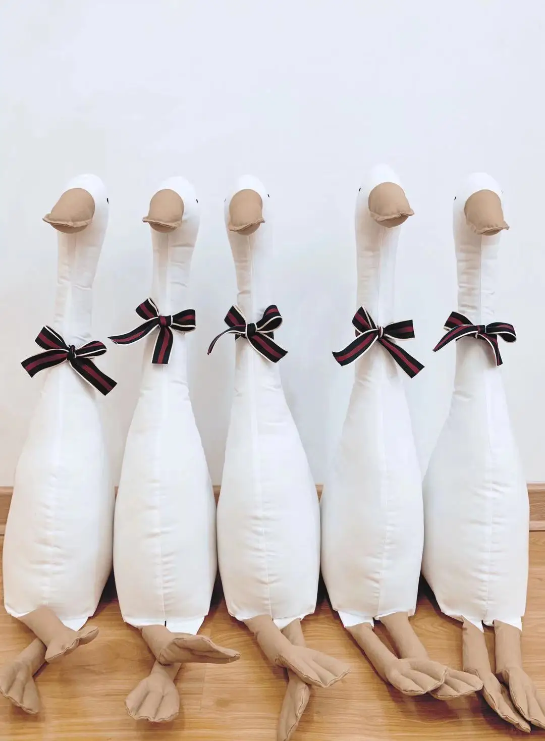 INS Stuffed White Goose Toy For Baby Kid Animal Baby Accompanying Doll Comfort Toys Children Gift Room Decoration Soft Pillow 4