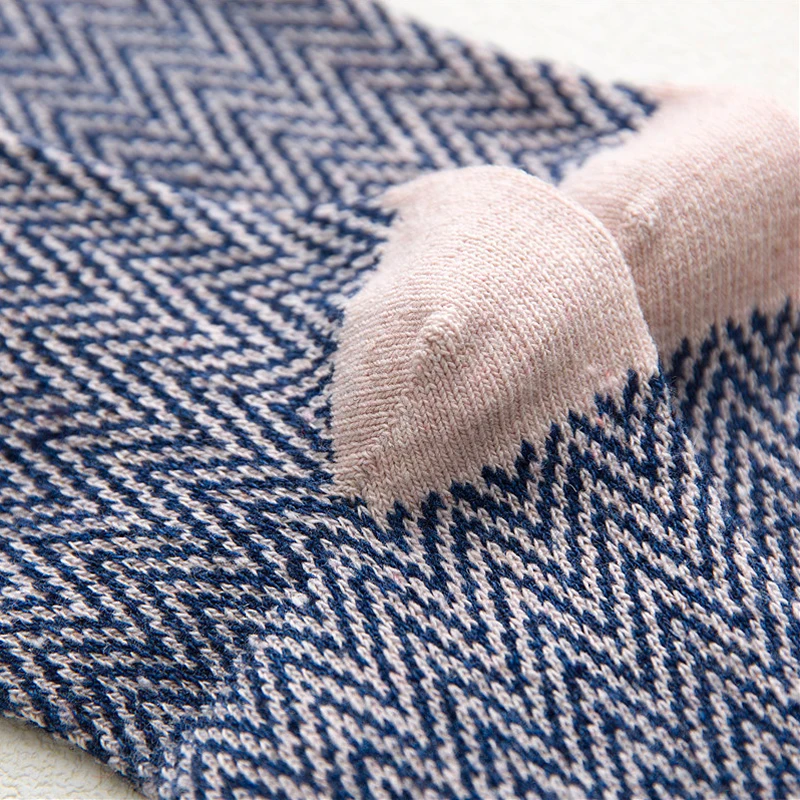 HSS Brand 5 Pairs Winter Men’s Socks Thicken Sheep’s Wool Socks Warm Men Retro Style Colorful Fashion Man Socks For Snow boots Best Sellers In Accessories HSS Brand 5 Pairs Winter Men’s Socks Thicken Sheep’s Wool Socks Warm Men Retro Style Colorful Fashion Man Socks For Snow boots Best Sellers In Accessories