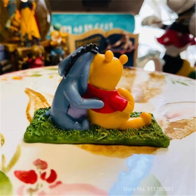 Disney Cute Cartoon 8cm Winnie The Pooh and Eeyore Resin Action Figure Model Hand Action Toy Home Decor Toy Children's Gift 2