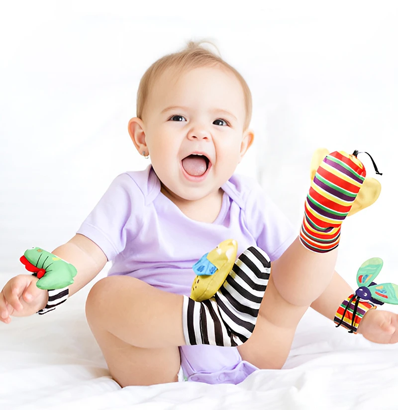 Chaussettes-hochets pour bébé (0-12 mois), chaussettes en peluche à motif dessin animé, dragonne avec hochet et tirette pour les pieds, jouets pour bébés._voghion.com