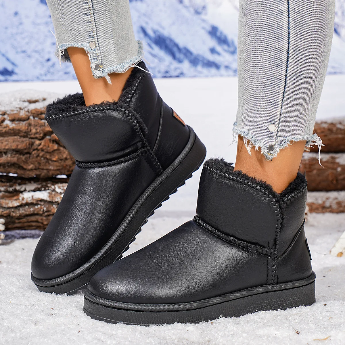 New Waterproof Woman Snow Boots 2025 Winter Non-Slip Thicken Plush Ankle Boots Women Slip-On Soft Sole Warm Cotton Padded boots