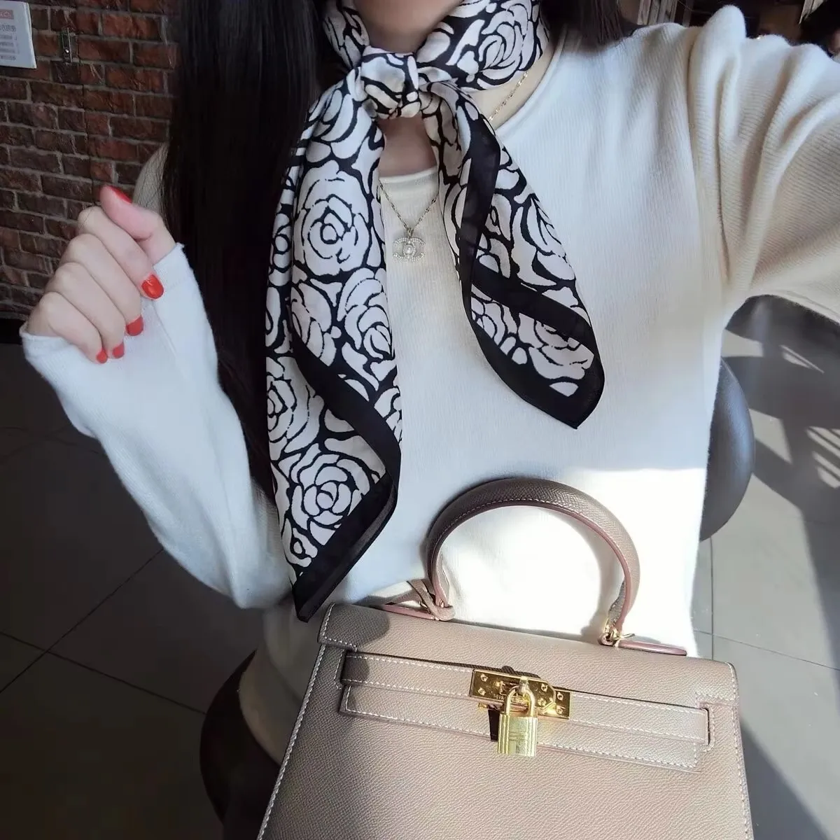 100% Natural Silk Square Scarf Women Hairband Neckerchief Wrap