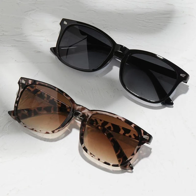 2 stücke Vintage schwarze quadratische Sonnenbrille Frau Luxusmarke kleines Rechteck Sonnenbrille weibliche Steigung klarer Spiegel oculos de sol – Detail 1