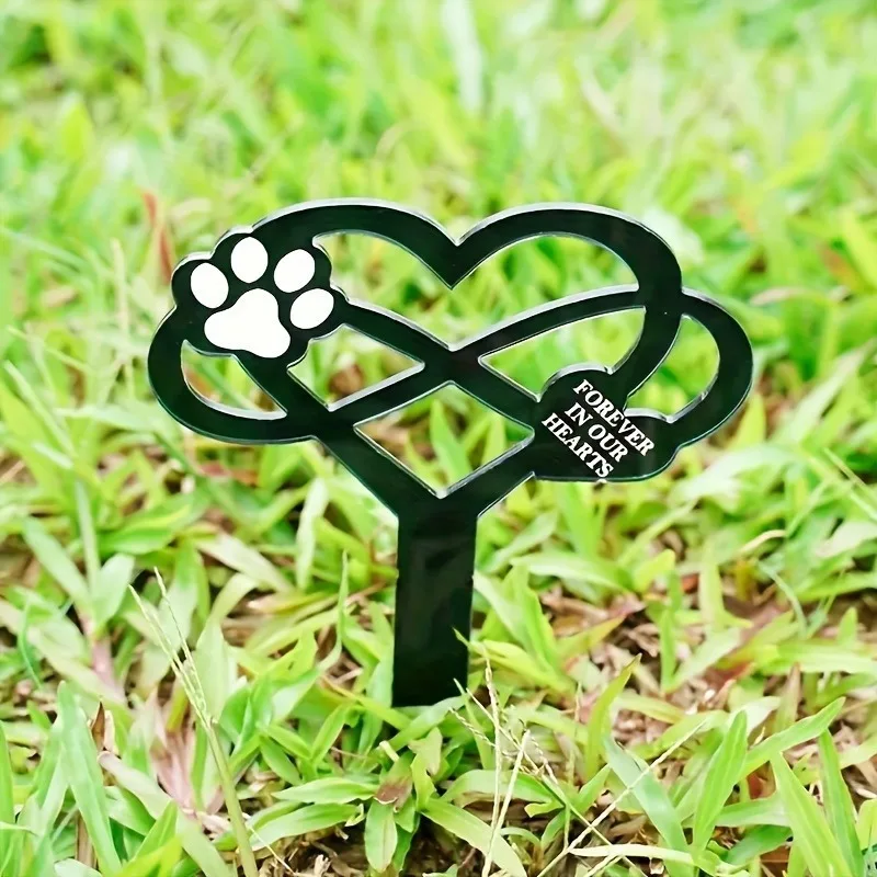 Pet monuments, acrylic grave piles, pet tombstones, dog and cat memorabilia, cat and dog cemetery. In memory of a loved one