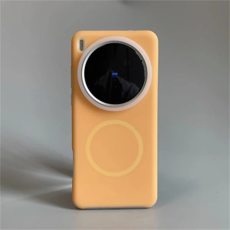 Magnetic Liquid Silicone Case with Built-in Flocking and Comfortable Feel