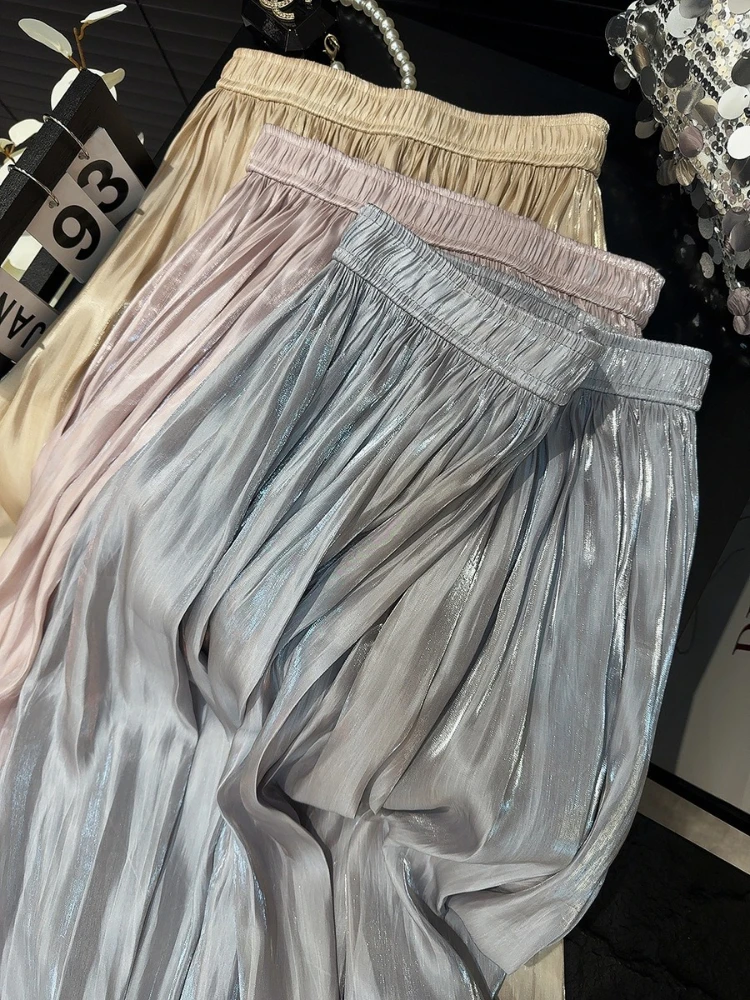 Vintage-Inspired Mesh-Hem Sleeveless Top / Iridescent High-Waist A-Line Skirt