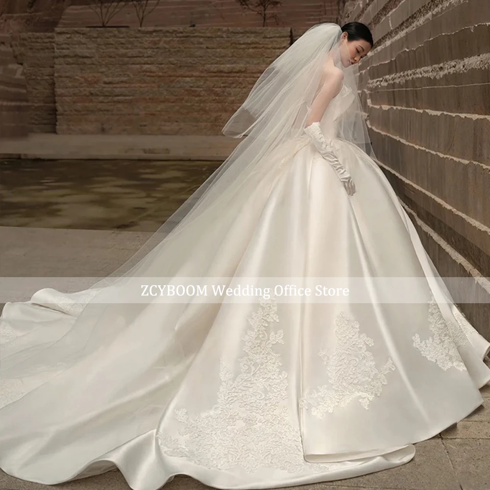 Maßgeschneidertes 2026 Neuestes Satin-Ballkleid Hochzeitskleid 2026 Klassisches Prinzessinnenkleid mit Applikationen Brautkleid mit Schleppe Robe De Mariée – Detail 6