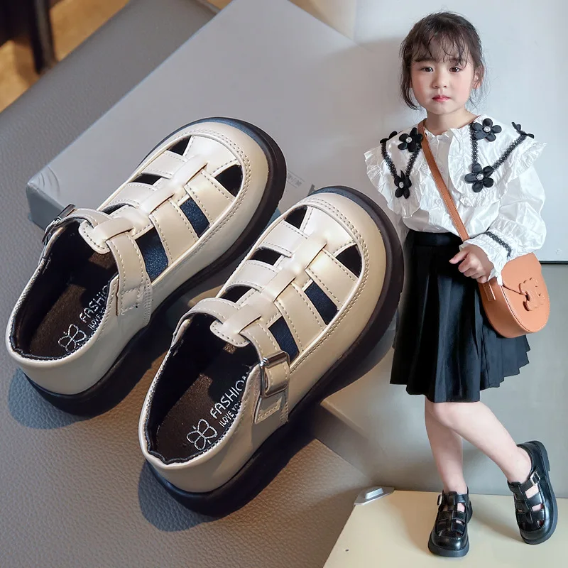 

Children's Outdoor Hollow Out Sandals 2023 Summer New Flat Large Kids Roman Shoes Girls Princess Leisure Baotou Anti-kick Sandal