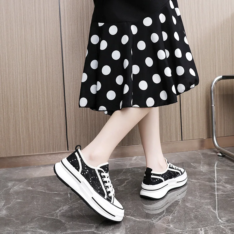 

Air Mesh Woman Shoes Women Platform Shoes Fashion Skateboarding Shoes Ladies Lace-up Classic Shoes Sneakers Woman Casual Loafers