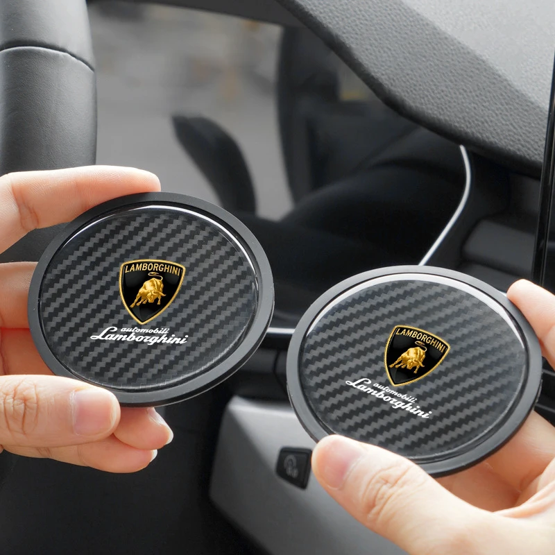2Pcs 탄소 섬유 자동차 컵 홀더 람보르기니 Urus Huracan Aventador 프리미엄 자동차 액세서리 용 미끄럼 방지 인서트 코스터 매트