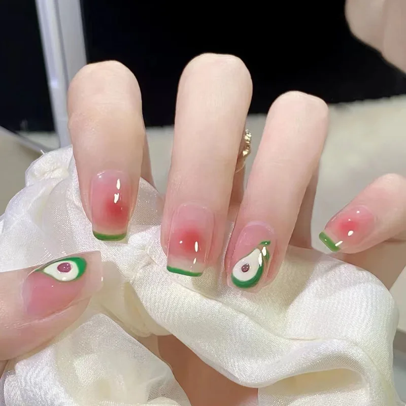 R521 Press On Nails