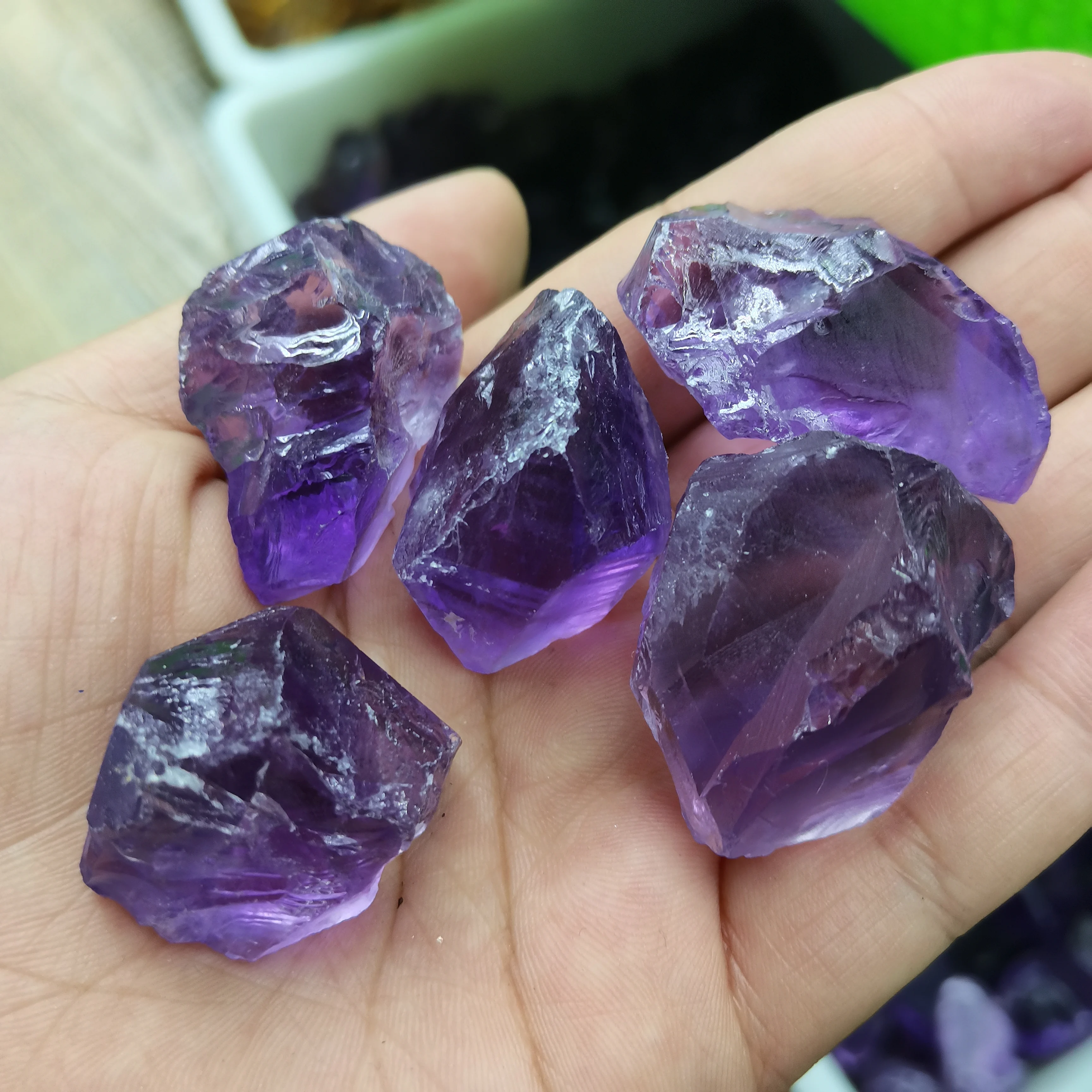 

Natural Purple Amethyst Raw Rough Stone Quartz Crystals Rock Healing Reiki Mineral Aquarium Home Room Decoration Fengshui