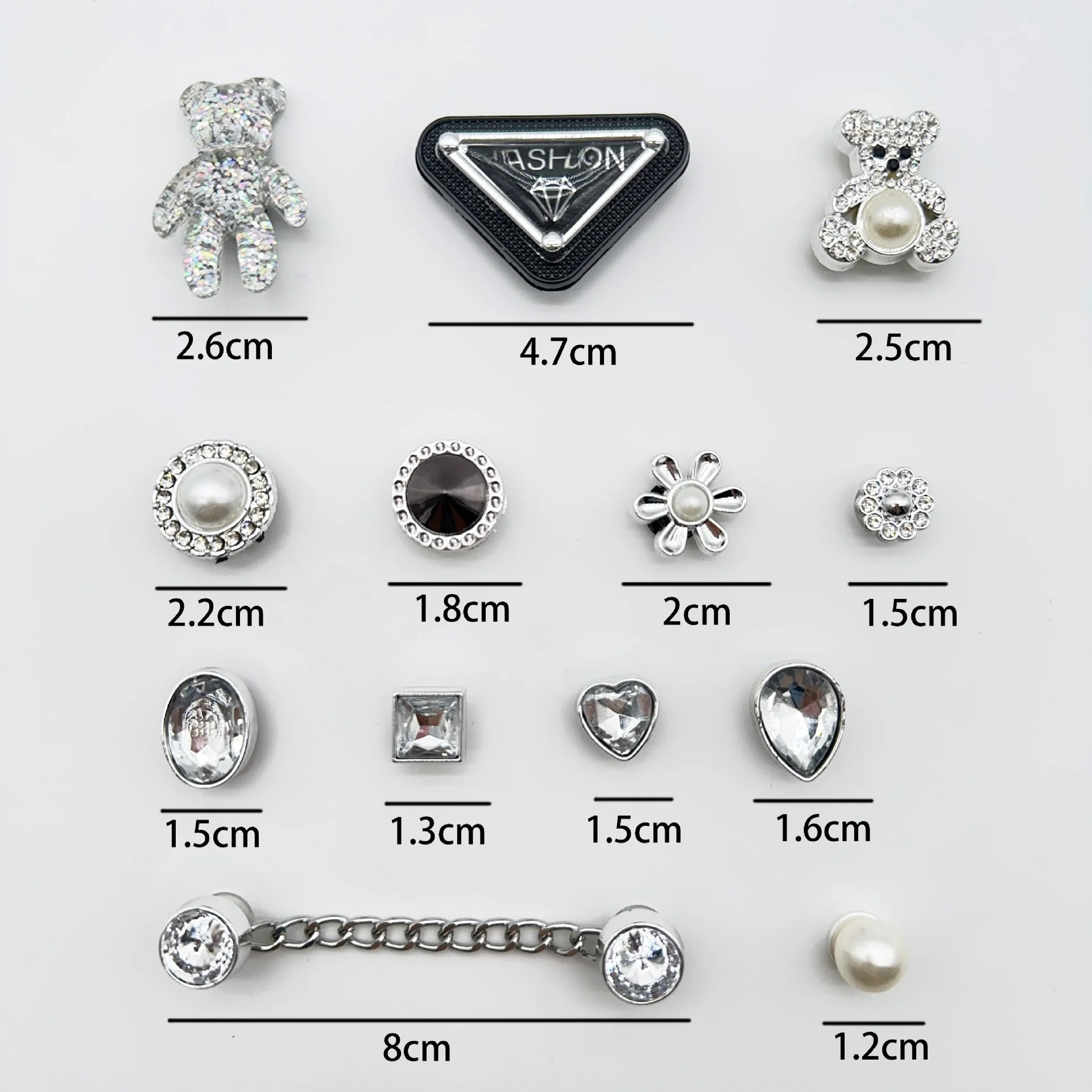 白いクマのダイヤモンドビーズの装飾,バックル付きの魅力的な靴のアクセサリー,穴のある靴,庭の装飾,子供のパーティー,女の子