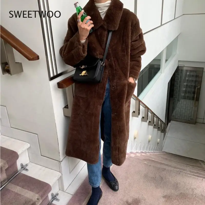 Strip Sewed Toghter Winter Woman Jacket High Street Faux Fur Coats and Jackets Winter Coat Women Elegant Fashion Temperament
