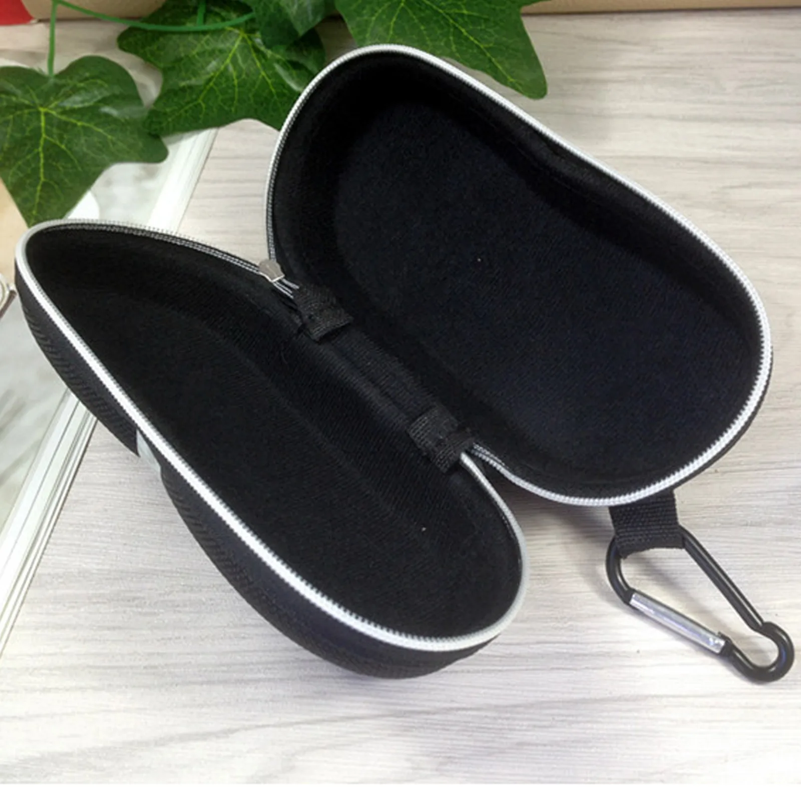 New Black Eyewear Cases Sunglasses Case For Women Glasses Box With Lanyard Zipper Glasses Case Hard For Men Glasses Cloth Bag