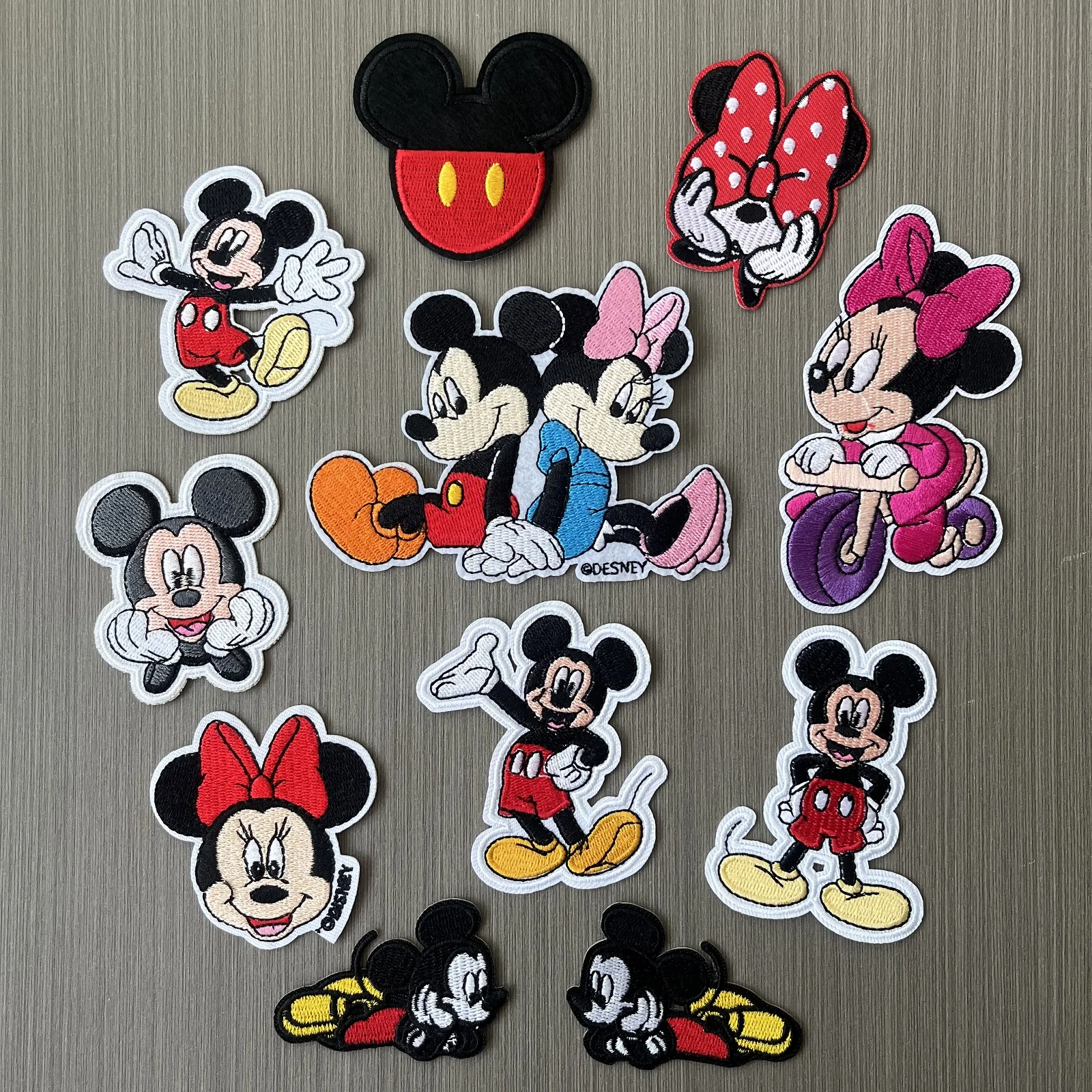 11개 애니메이션 미키 마우스 미니 패치 패브릭 다리미 부착 패치 바느질 장식 의류 모자 청바지 코트 자수 아플리케