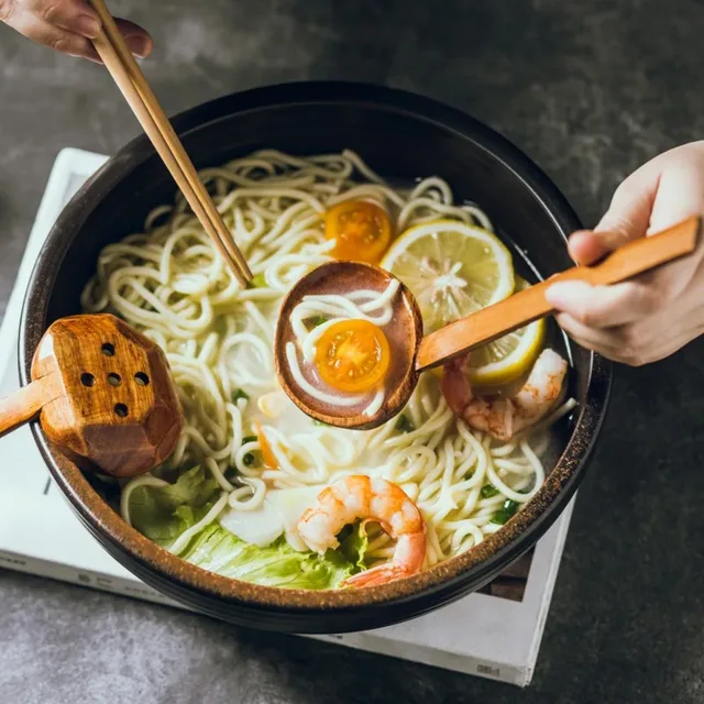 Cucchiaio in stile giapponese Mestolo per zuppa con manico lungo Cucchiaio da cucina Cucchiaio caldo Tartaruga Tavolo Strumenti per zuppa di ramen ה 3