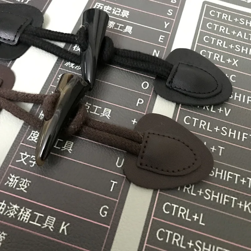 레트로 경적 버클 16.5cm 긴 검정색 PU 수지 경적 버튼 여성용 코트 버튼