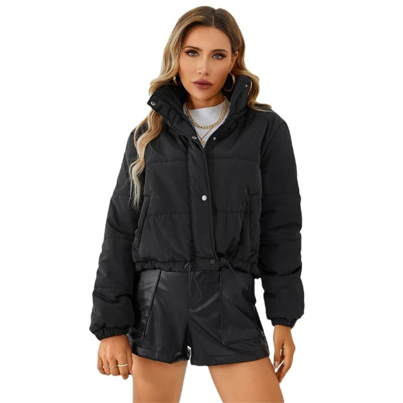 Рисунок 6 - Женские укороченные куртки-пуховики