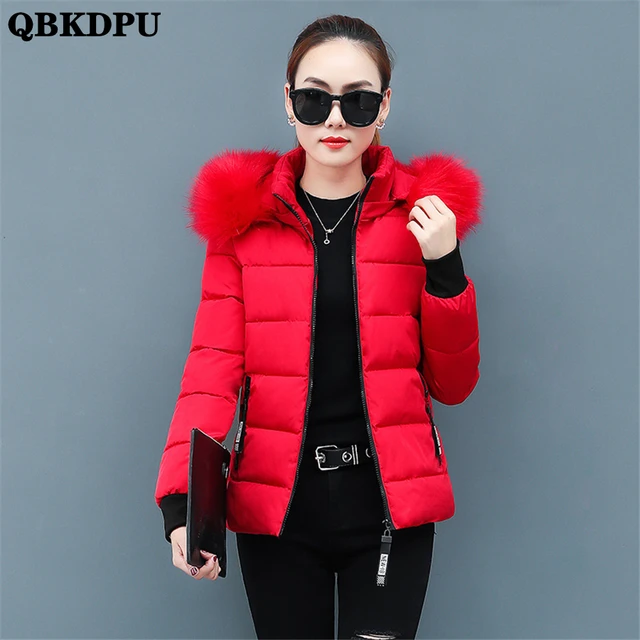 Chaqueta corta con capucha y Cuello de piel para mujer, Abrigo acolchado de  algodón de gran tamaño, ropa de abrigo gruesa y cálida, Parka sólida  básica, abrigo informal, 4XL, Invierno - AliExpress