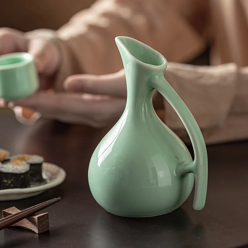 

250ML Celadon Wine Set Court Handle Hip Flask 1 Pot 6 Cups Sake Vodka Swan Wine Gift Half Month Liquor Divider Bar Set