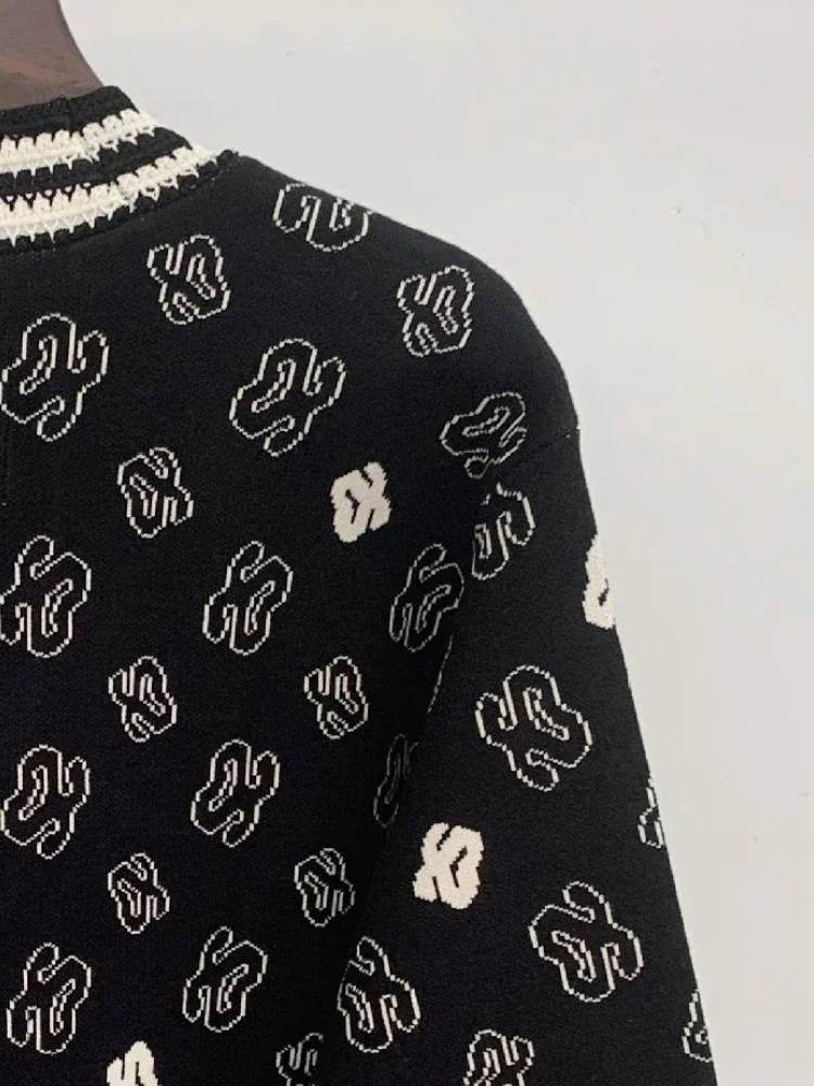 Fashionable and Simple Autumn and Winter Commuter Embroidery Knitting Cardigan Jacket 2