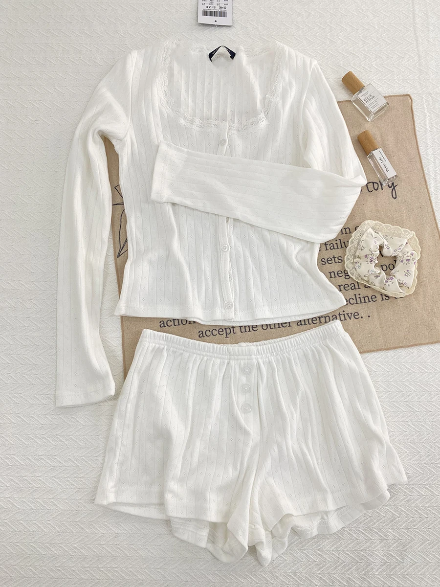 Lace-button set A