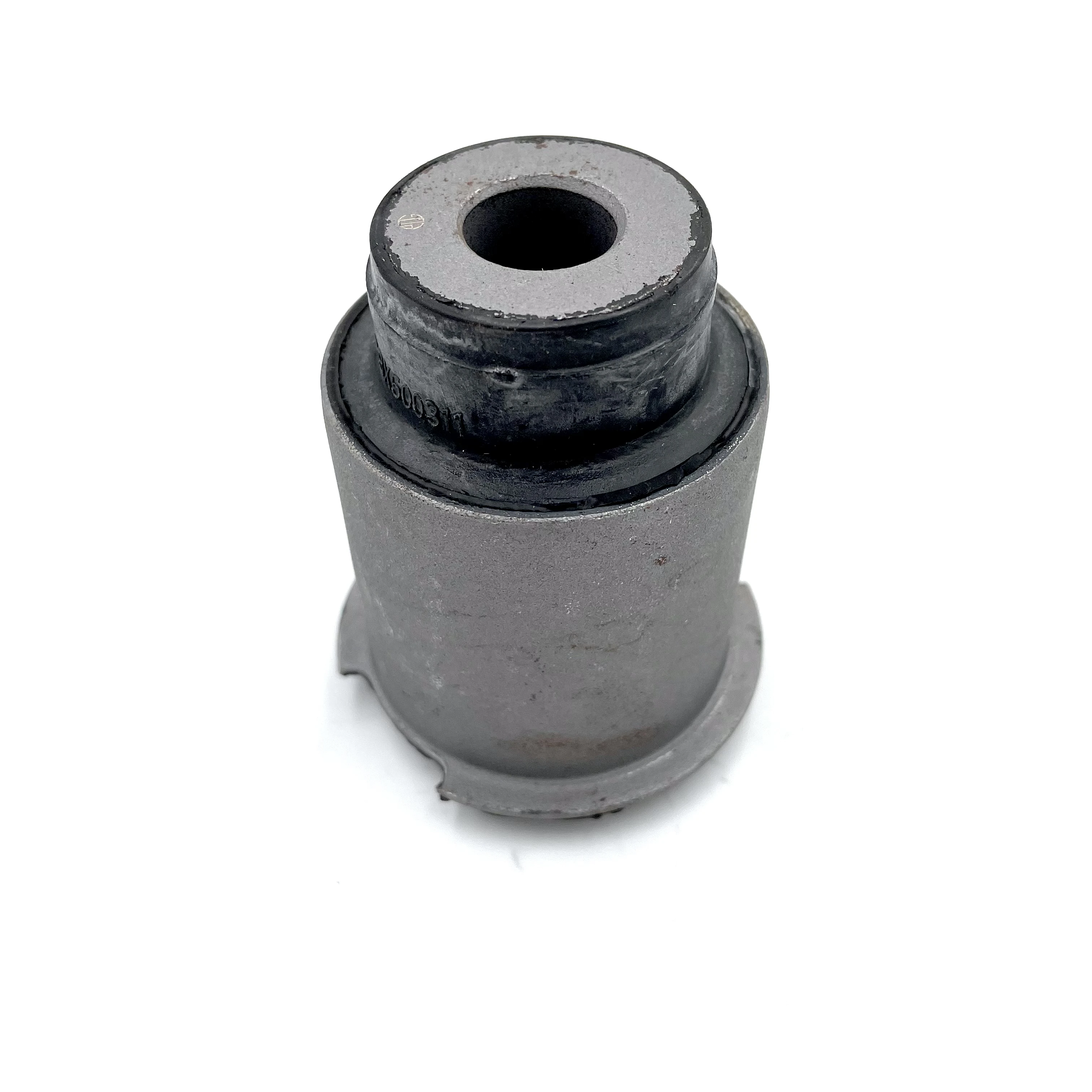 

Front Lower Rubber Control Arm Bushing For Land Rover Discovery 4 RBX500311 RBX500432 LR017011 LR051835