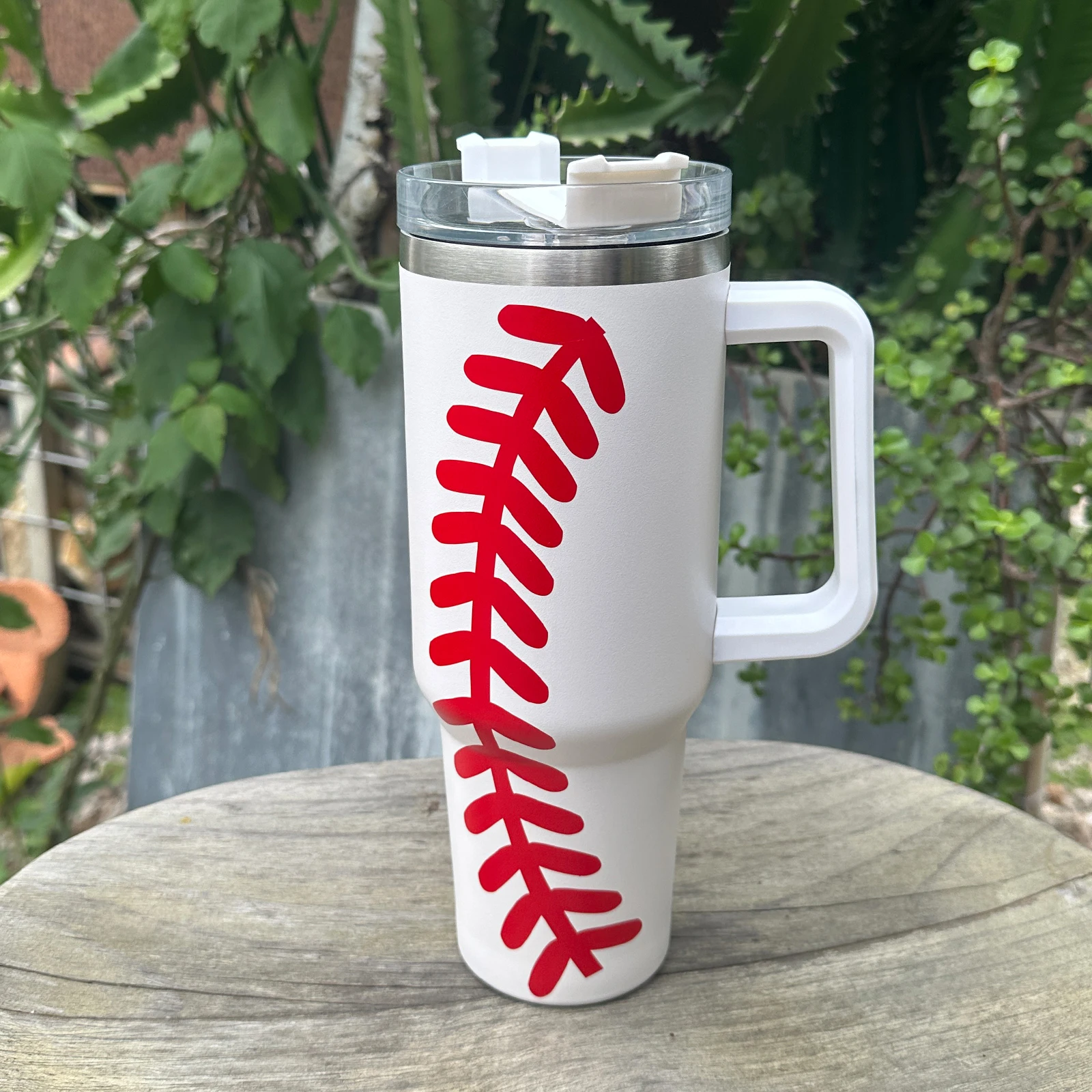 40oz White Baseball Stainless Steel Tumbler with Lid Water Mug Handdle large  Tumbler Cup Keep Warm 24 Hours Tumblers For Sport