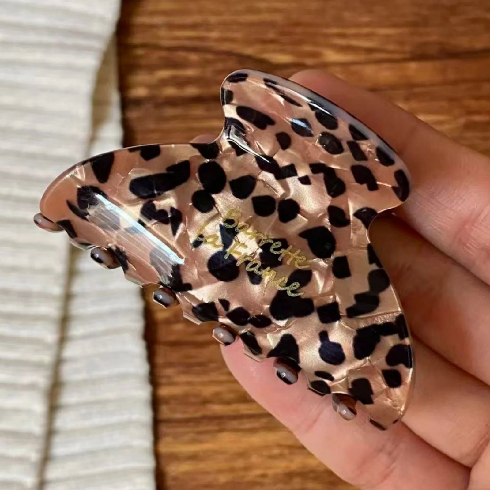 1PC Leopard Print Hair Claw Clips, Acrylic French Style Barrettes, Stylish Large Hair Grips For Women, Accessories For Daily We