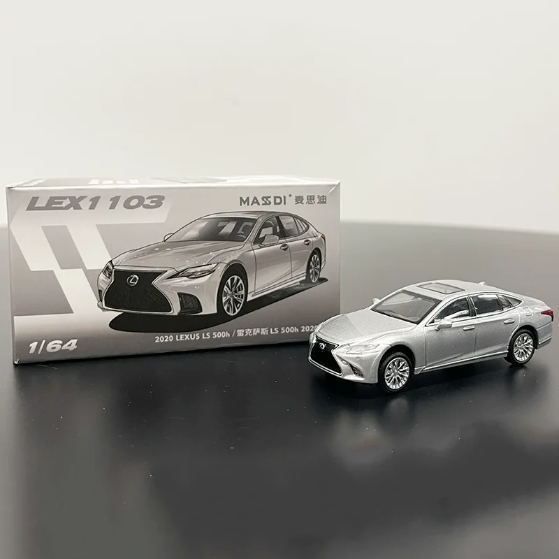 Masdi 1:64 Lexus Lc500h Ls500 Alloy Model Dazzling Red Naples