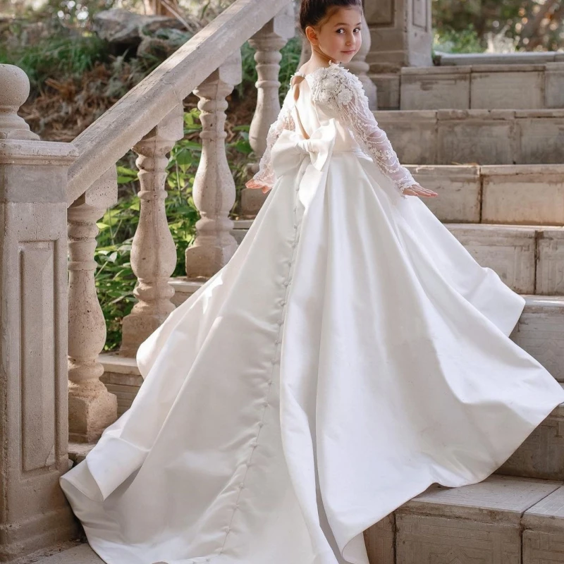 

Flower Girl Dresses For Wedding Evening Party Kids Luxury Princess White Satin Gown Long Sleeve Illusion Lace With Bow Gowns