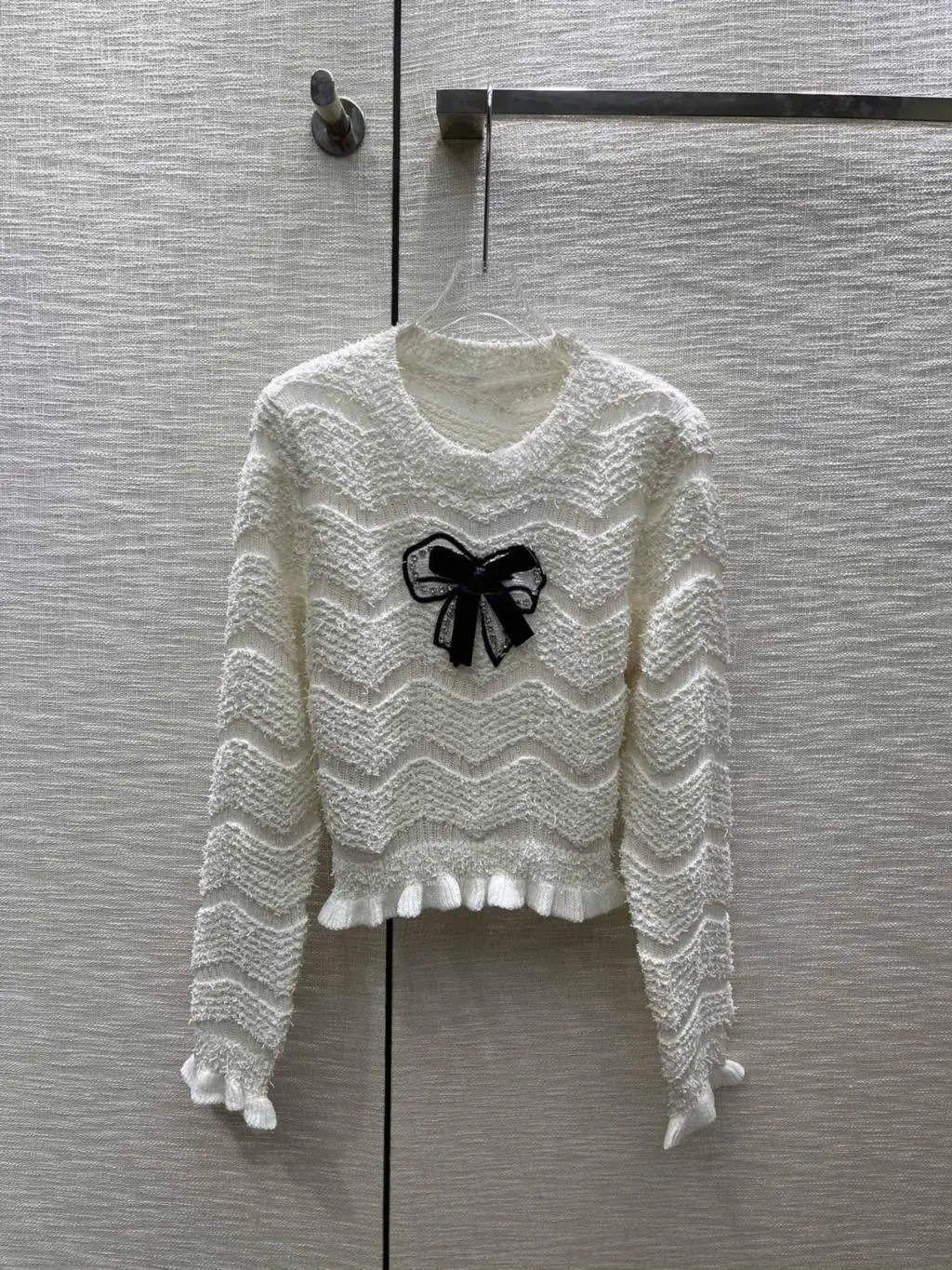 

2023 Women's Clothing Simple sweater with bow decoration Autumn Winter New1011