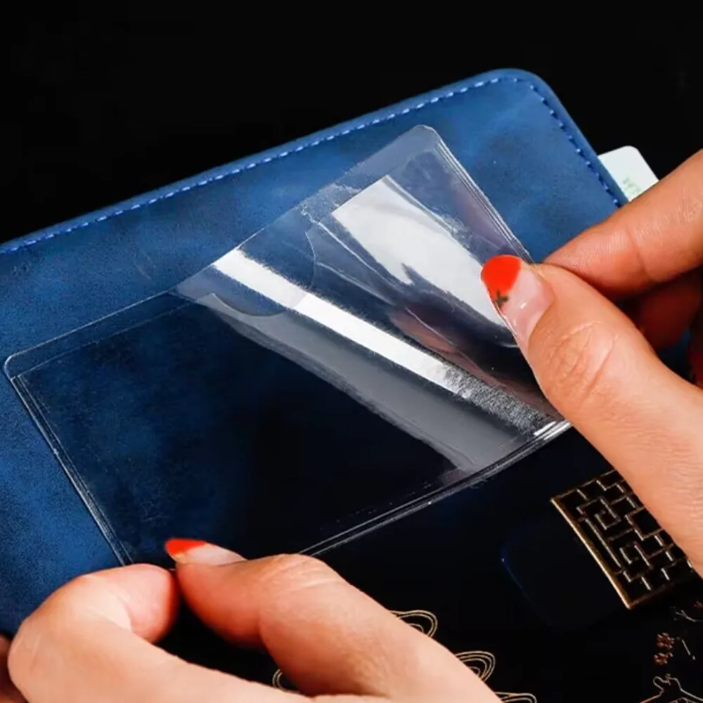 10PCS 접착 비닐 주머니 태그 PVC 봉투 자체 접착 기호 홀더 티켓 슬리브 플라스틱 가격 카드 라벨 명찰 주머니