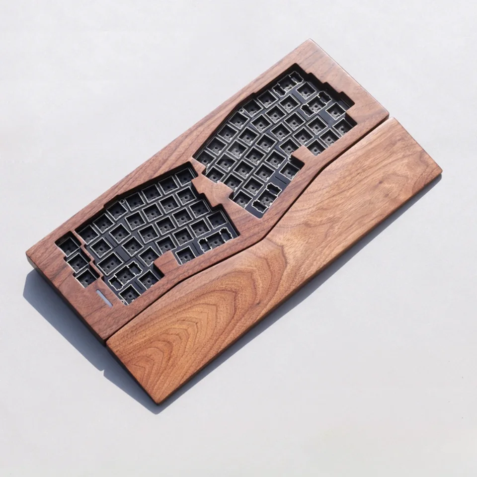 キーボード Owlab Spring black chrome OwLabs Black Chroma Spring » keebs.gg