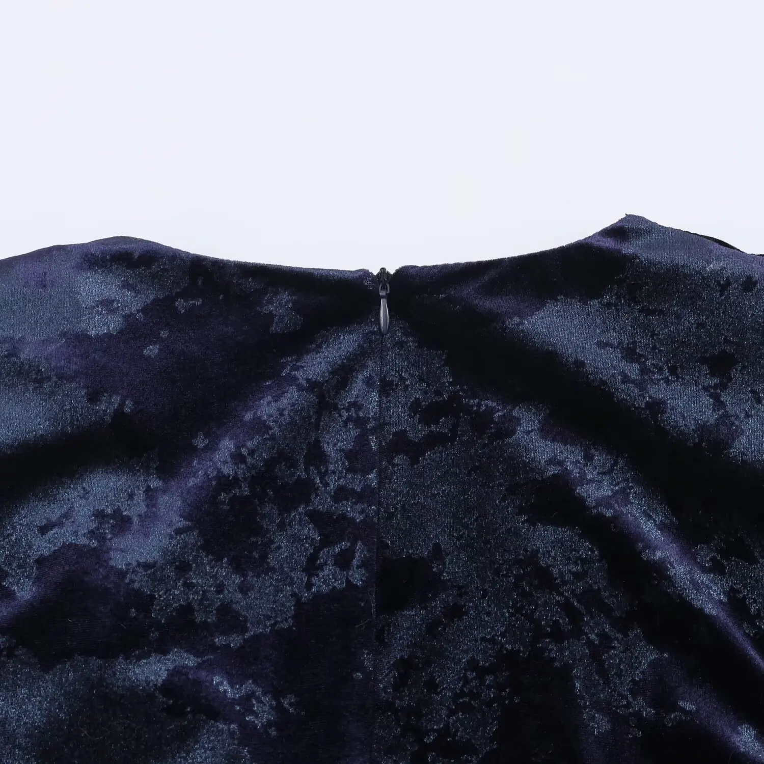 Women's Velvet Dress With Metal Decorative Knots Wrinkles Dresses Female High Waist Long Sleeve V-Neck Elegant Party Long Dress