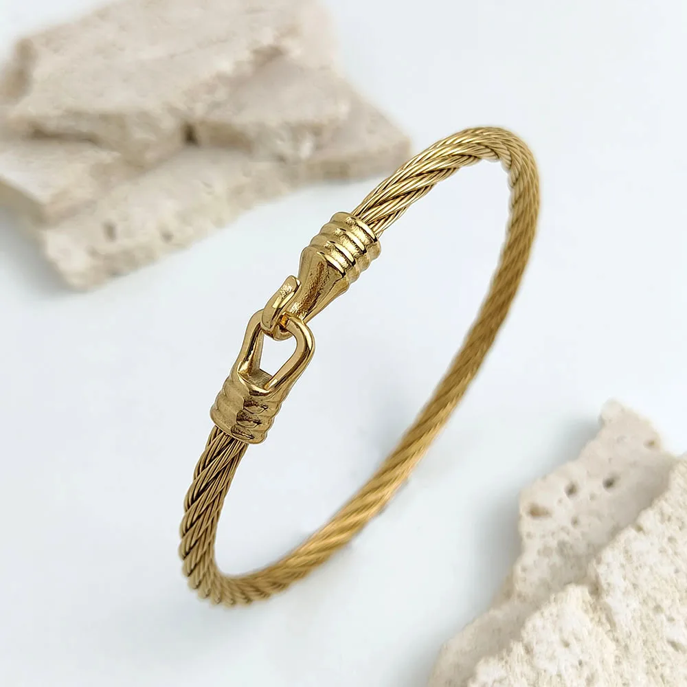 Creative wire rope and hook-shaped stainless steel 18K women's bracelet, light luxury and versatile wear 3