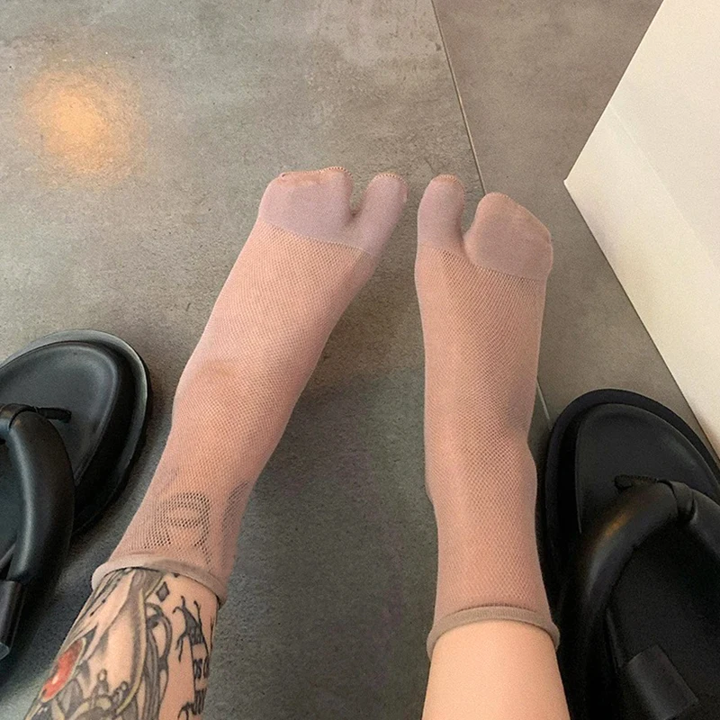 Quality Combed Cotton Split Toe Woman Socks Mesh Thin Solid Color Soft Two-Toed Sock Japanese Harajuku Comfortable Soft Tabi Sox