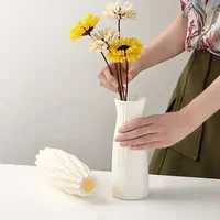 Nordic Style Plastic Drop Resistant Simulation Vase Decoration Creative and Minimalist Flower Vase Home Decoration 1