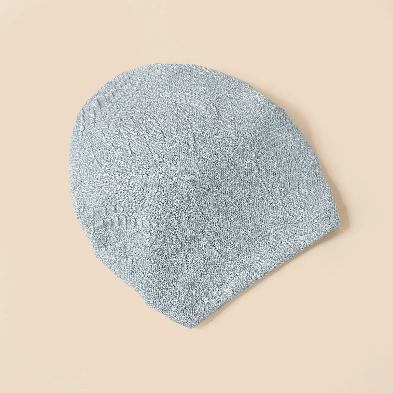 Рисунок 2 - Вязаная шапка с бантом для маленьких девочек