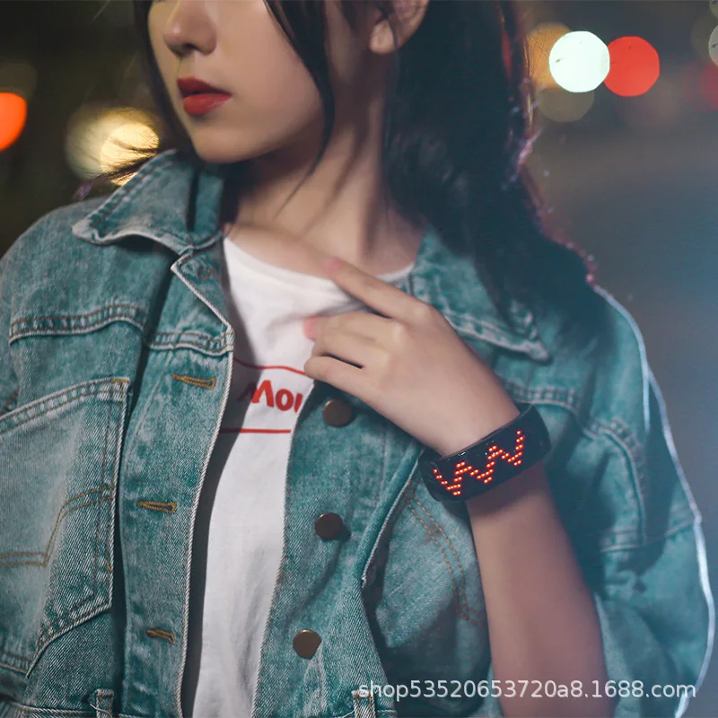 

Bluetooth-браслет с зарядным приложением