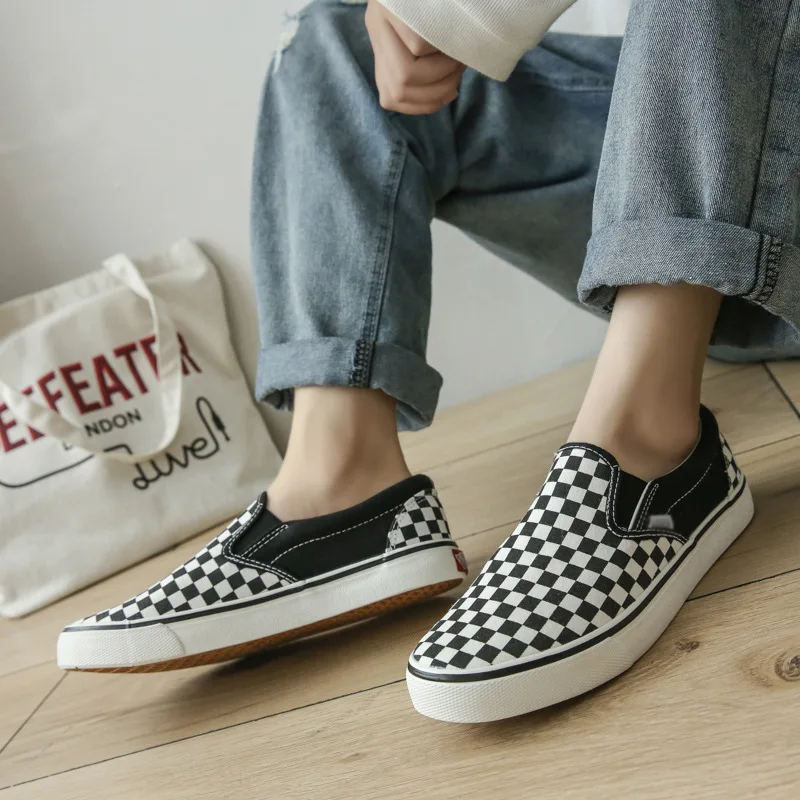 

Boy Flat Black And White Canvas School Walking Style Men Casual Shoes Sneaker