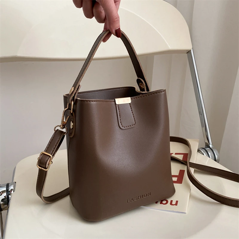 

2023 New Fashion Ladies Messenger Bag Popular Portable Bucket Bag Brand Designer Popular Shoulder Bag Women All-Match