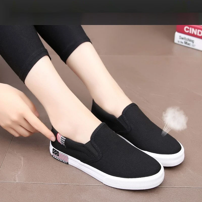 One foot canvas flat bottomed lazy shoes, old Beijing cloth shoes for women, and work casual_voghion.com