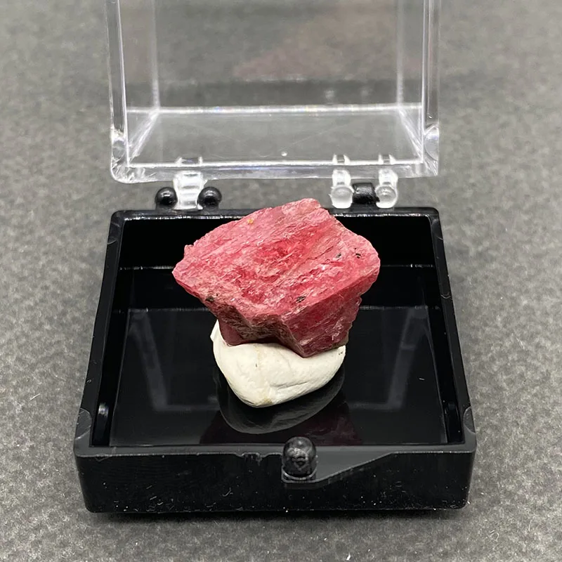 100%  Natural rhodochrosite Mineral Specimens Stones and Crystals Healing Crystal   +Box size:35*35*35 mm