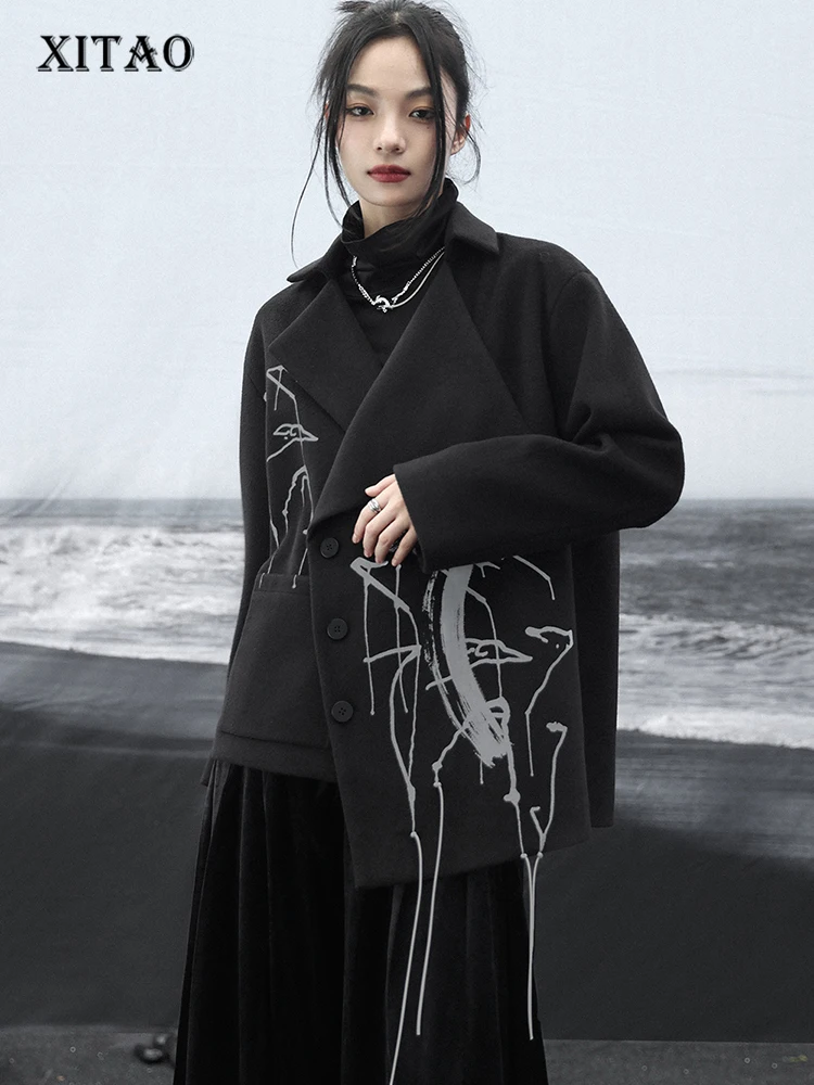 

XITAO Irregular Women Short Tailored Coat Fashion Print Tassel Splicing Splicing Hem 2023 Autumn New Long Sleeve Coat LYD1343