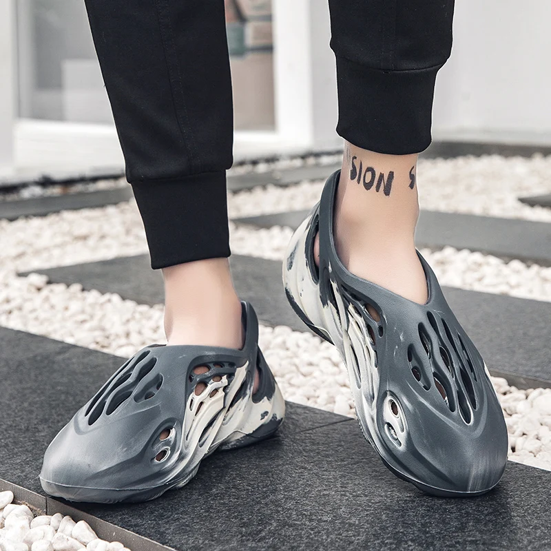 2022 New Men Summer Shoes Sandals Men'S Holes Sandals Hollow Breathable Flip Flops Fashion Outdoor Beach Slippers Shoes 8 2022 New Men Summer Shoes Sandals Men'S Holes Sandals Hollow Breathable Flip Flops Fashion Outdoor Beach Slippers Shoes