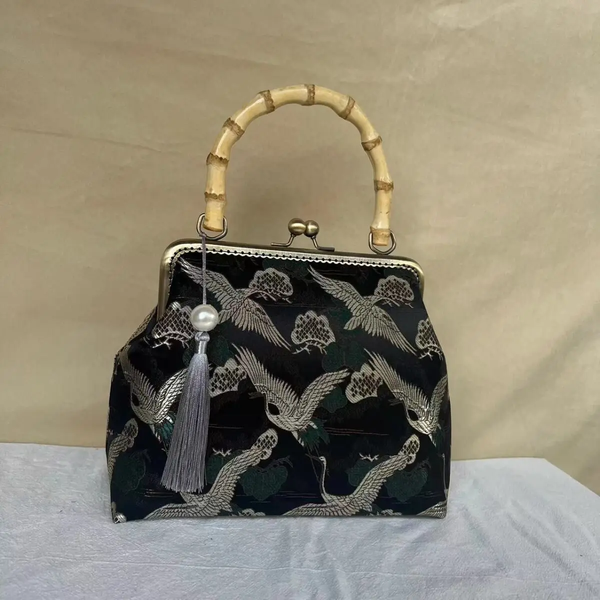 Japan Style Palace Bags Women's Handbags Purses Vintage Mother Gift Bag Shell Lock Bags Chain Women Shoulder Crossbody Bag