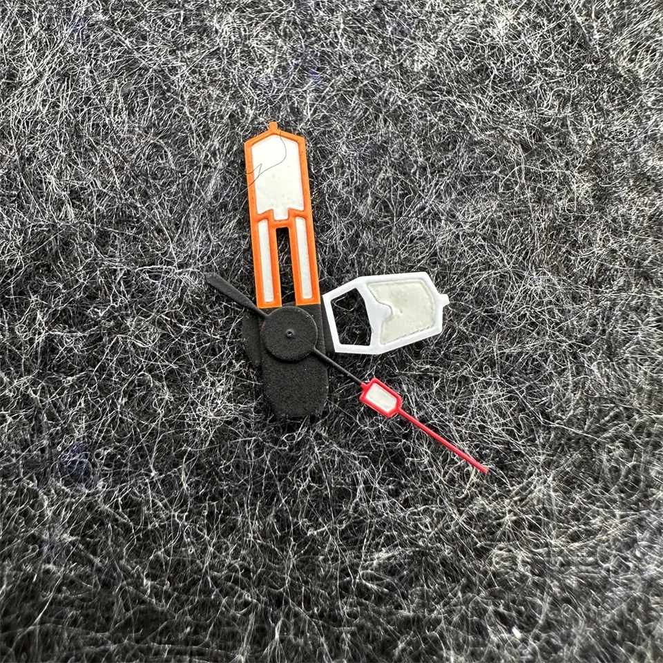 OROLOGIO DA POLSO Baltany Uomo Automatico GMT Mechaical Diver 20ATM Luminoso NH34 EUR 229,41 - Foto 10